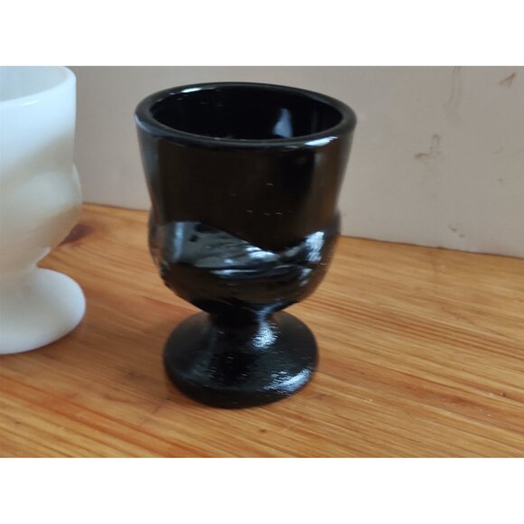 Vintage French Black and White Glass Chicken eggcup set - Picture 4 of 8